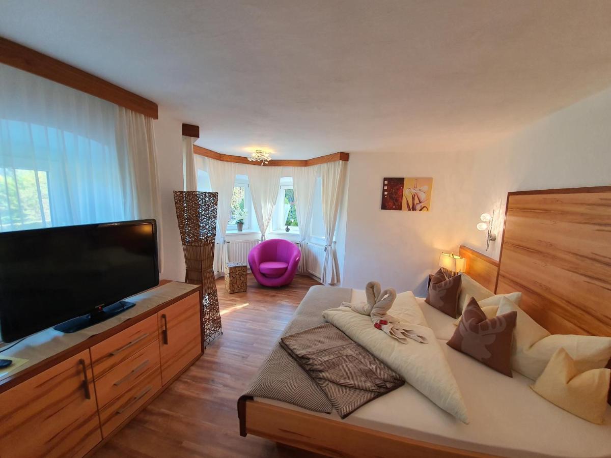 מוטנוואלד Hotel-Garni Drachenburg מראה חיצוני תמונה