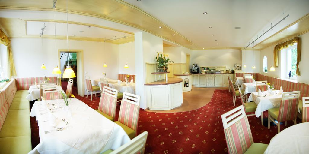 מוטנוואלד Hotel-Garni Drachenburg מראה חיצוני תמונה