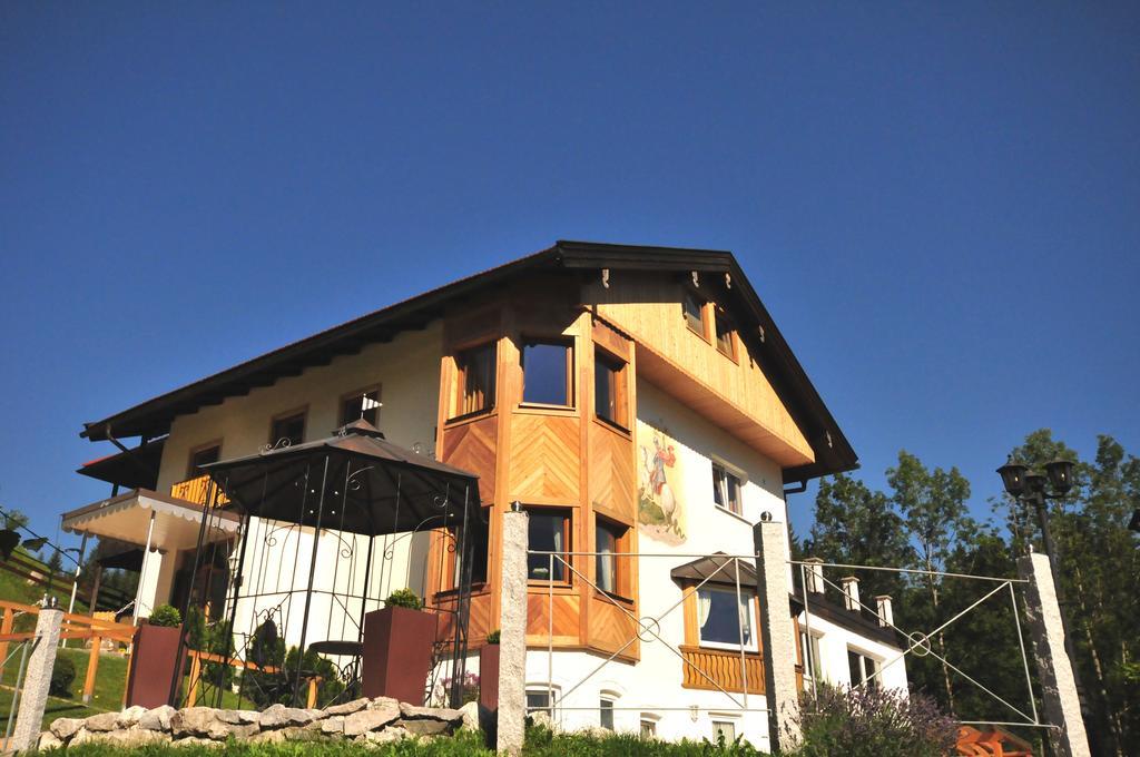 מוטנוואלד Hotel-Garni Drachenburg מראה חיצוני תמונה