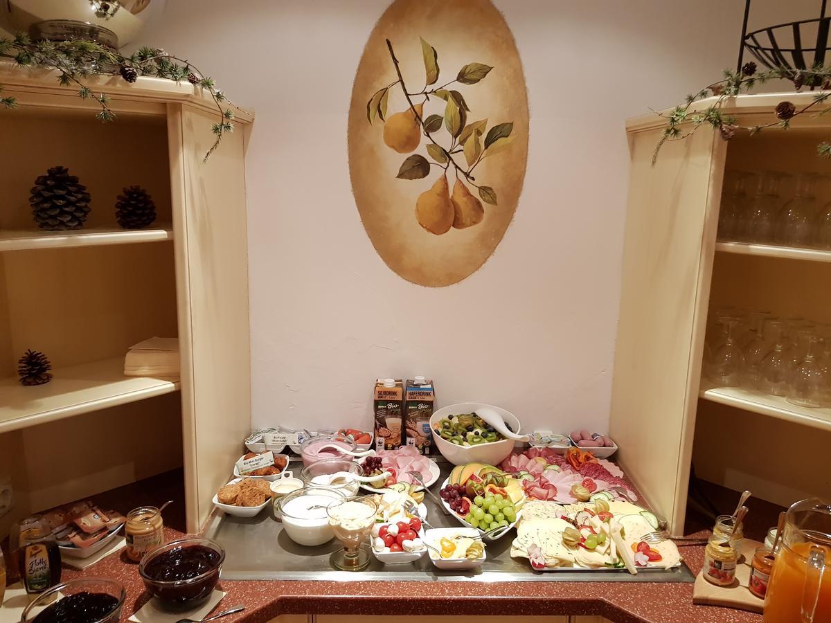 מוטנוואלד Hotel-Garni Drachenburg מראה חיצוני תמונה
