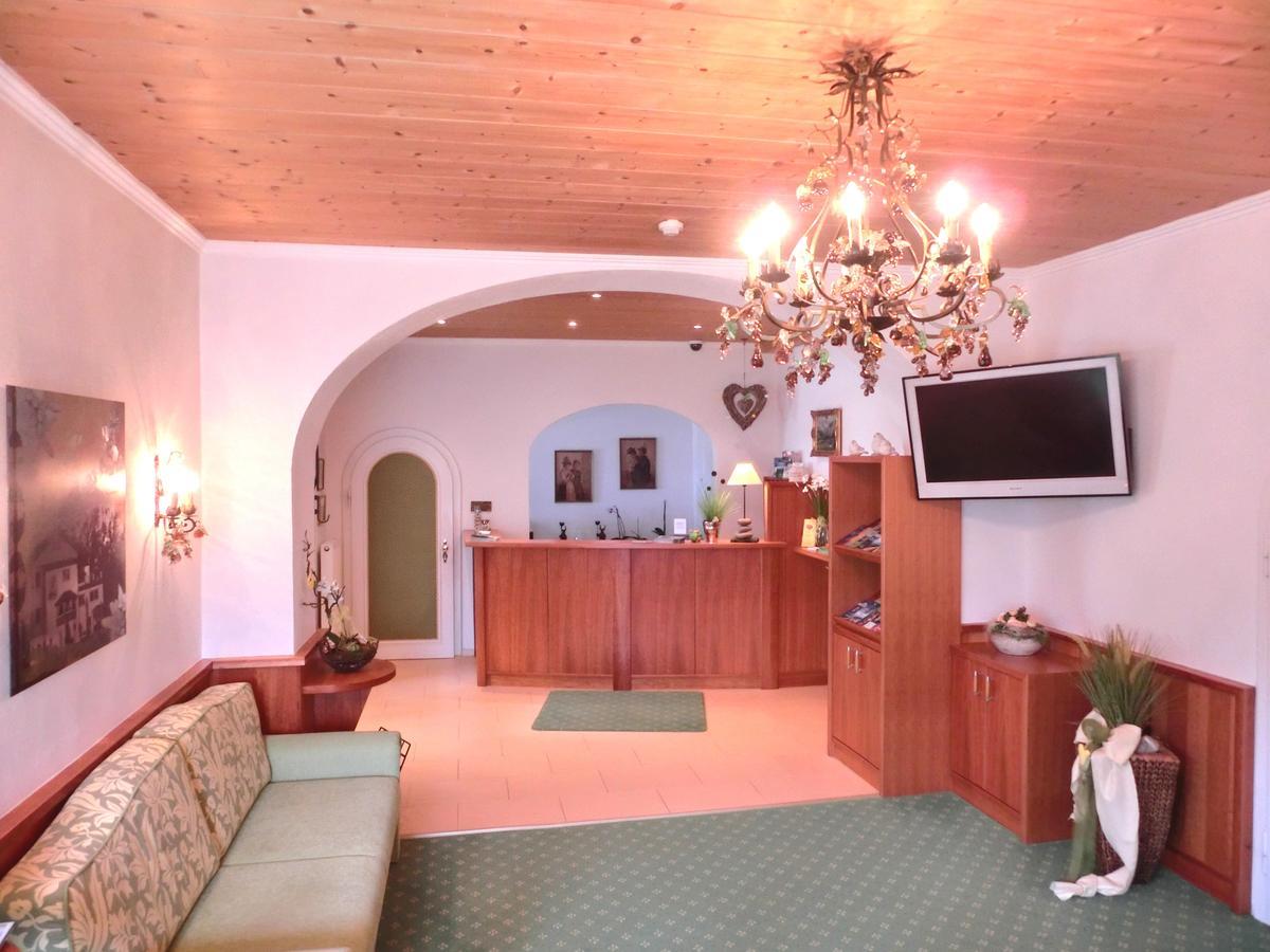מוטנוואלד Hotel-Garni Drachenburg מראה חיצוני תמונה